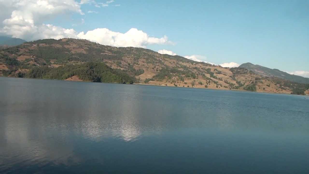 बेगनास तालको जलकुम्भी झार निकल्न थालियो