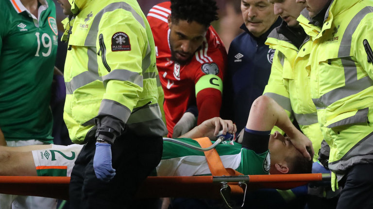 आयरल्याण्डका कप्तानको खेल दौरानमै खुट्टा भाँचियो, अक्सिजन दिएर मैदान बाहिर