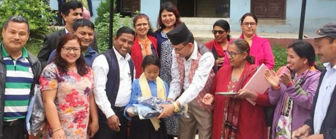 शिक्षक महासंघका अध्यक्ष थापा बने चार विद्यार्थीका अभिभावक