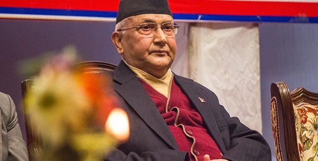 जनताको जलविद्युत्को पहिलो शेयर प्रधानमन्त्री ओलीले किन्ने