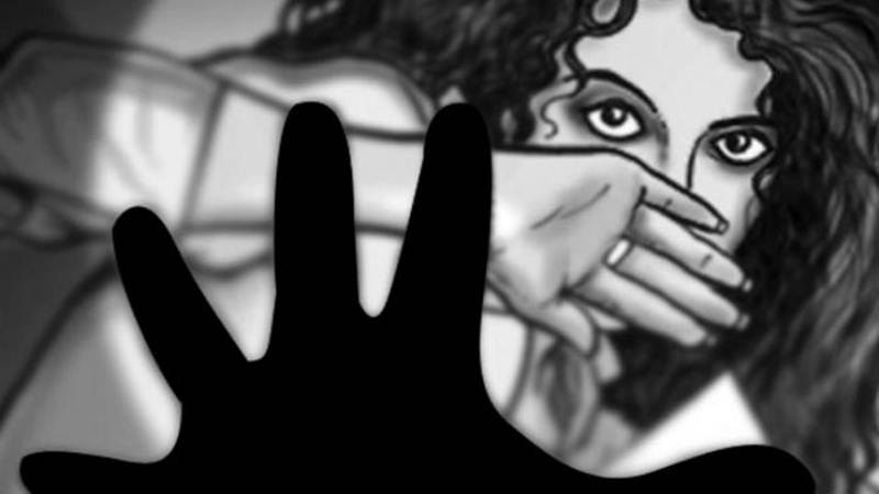 जब सानी छोरी बलात्कृत भएको उनले सुन्छन्