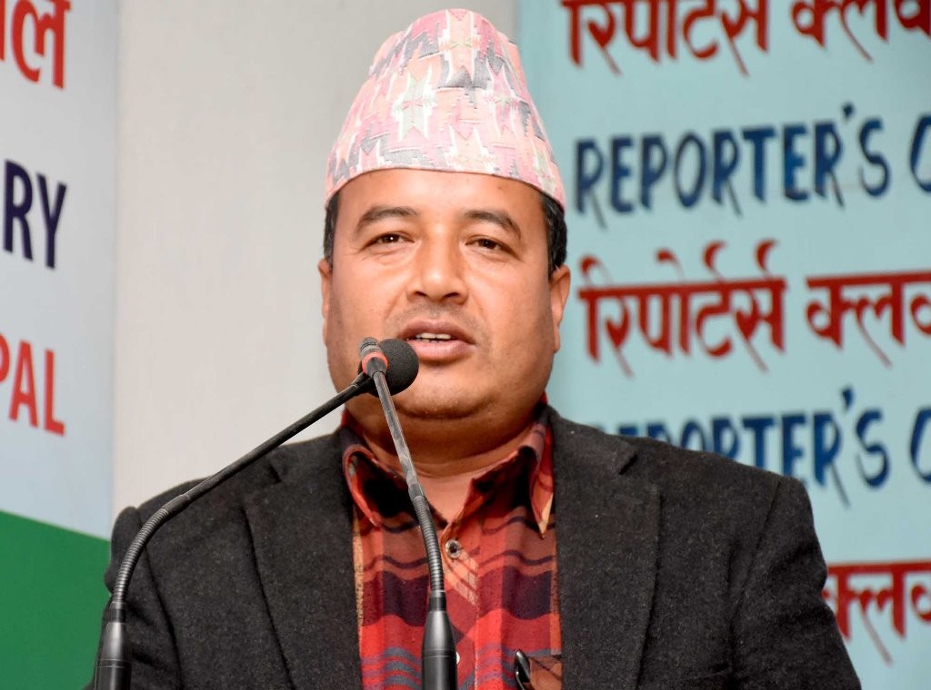 सांसद महेश बस्नेतले सरकारी सेवा सुविधाको रकम सामाजिक सेवामा खर्चिने