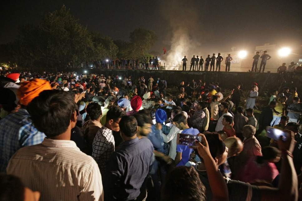 भारतमा भयानक रेल दुर्घटना, मृतकको संख्या ७० नाघ्यो