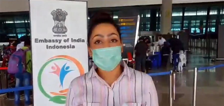 इन्डोनेसियामा अलपत्र परेकी नेपाली चेलीको भारतले गर्यो उद्दार (भिडियोसहित)
