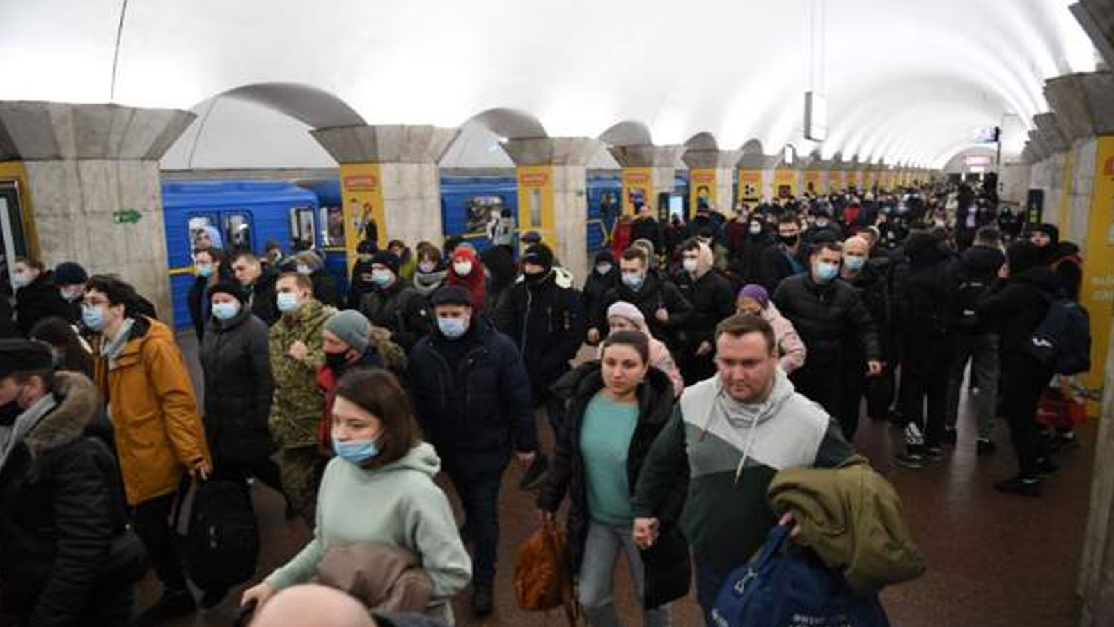 शैन्य हमला गर्ने रुसको घोषणापछि युक्रेनका नागरिकले देश छाड्न थाले