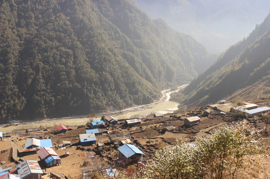 किमाथांकामा चीनको बाँध, खतरामा नेपाली बस्ती