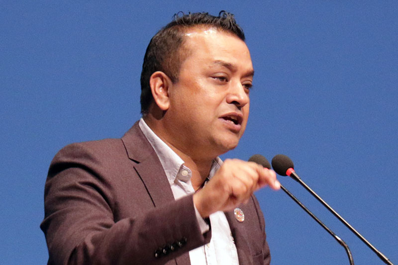 मतदातासँग गगन थापाको यस्तो वाचा, नेकपालाई लाग्यो धक्का!
