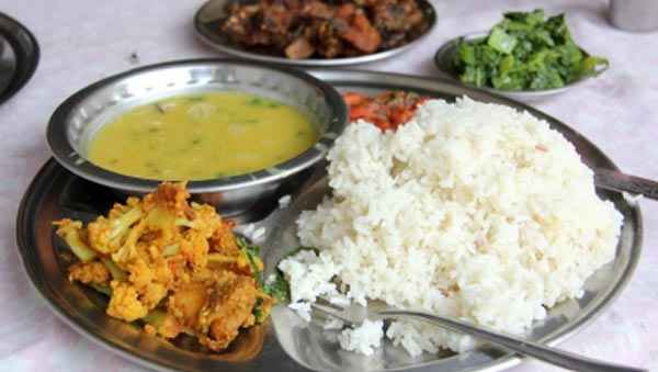 गाउँपालिकाले भातमै गरे भष्टाचार, वर्षमा ८० लाख रुपैयाँ खर्च