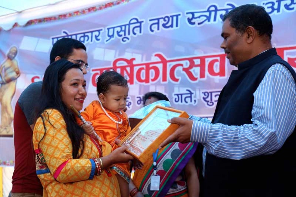 प्रसुती र शिशु सुरक्षा सरकारको प्राथमिकता : स्वास्थ्यमन्त्री यादव