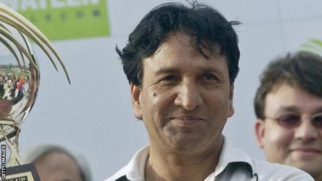पाकिस्तानी पूर्वक्रिकेटर अब्दुल कादिरको निधन