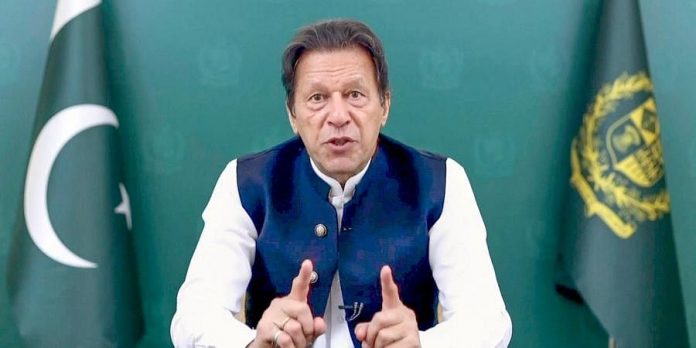 पाकिस्तानी प्रधानमन्त्री इमरान खान पदमुक्त 