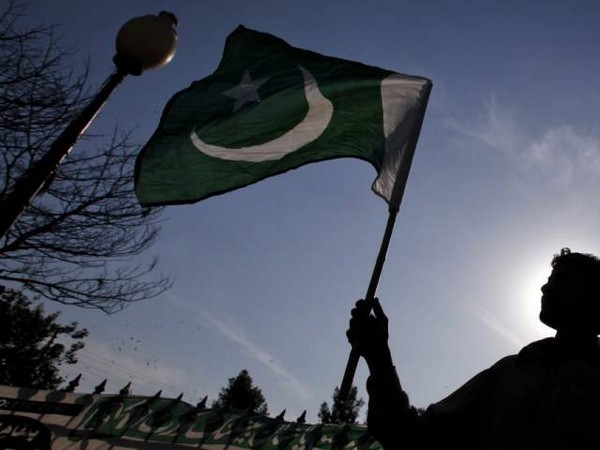 पाकिस्तानमा अल्पसंख्यकहरूको सुरक्षा र मर्यादाको रक्षा गर्न 'तत्काल सुधार' आवश्यक: रिपोर्ट