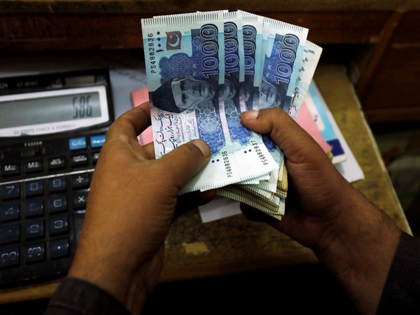 पाकिस्तानको कुल विदेशी ऋण २.८ बिलियन अमेरिकी डलर पुग्यो 