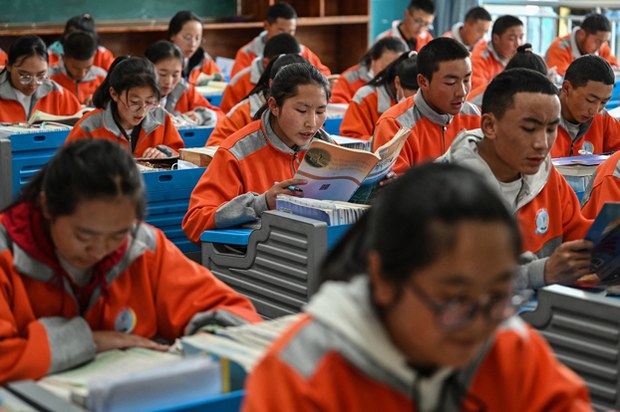 चीनद्वारा सिचुआन प्रान्तका विद्यालयहरूमा तिब्बती भाषामाथि प्रतिबन्ध 